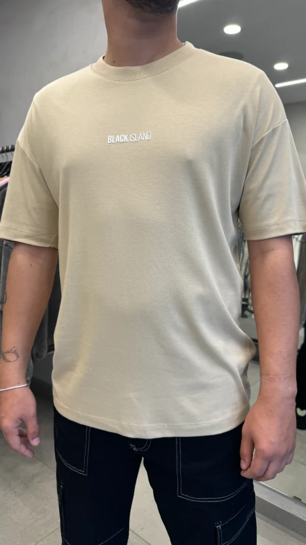 ⁦חולצות בייסיק דגם ׳BLK'⁩ – תמונה ⁦13⁩