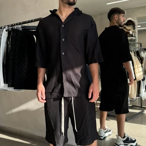 'מכופתרת קצרה 'רודוס BLACK