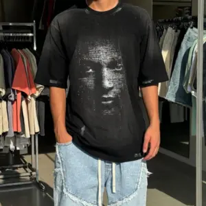 חולצה קצרה אוברסייז 'BIT' BLACK