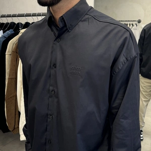 מכופתרת אלגנט ארוכה 'MIU' BLACK