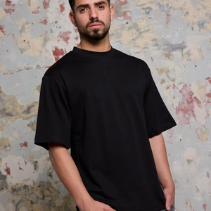 חולצה קצרה מאסט GOCHA BLACK